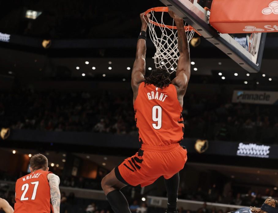 世界杯手机高清观看-格兰特：主打内线是赛前安排好的；霍勒迪奉献了现象级的投篮